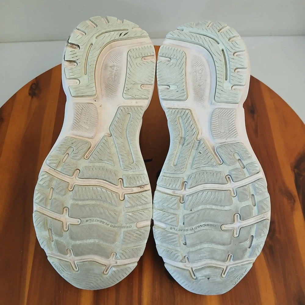 Brooks see images